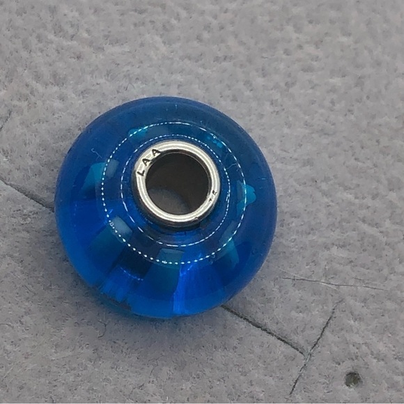 TROLLBEADS Sterling Silver & Blue Stripes Murano Glass Charm 925 LAA - Picture 3 of 3